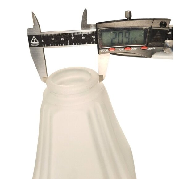 Lamp Bulb Cover, vintage frosted glass ruffled lamp shade replacement light shad - Picture 3 of 8